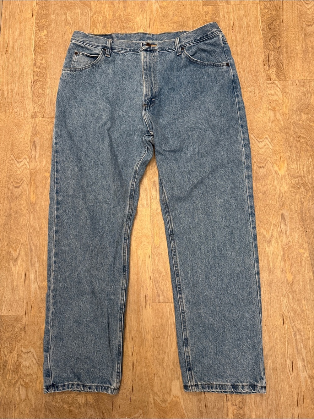 Wrangler Classic Men's Blue Denim Jeans